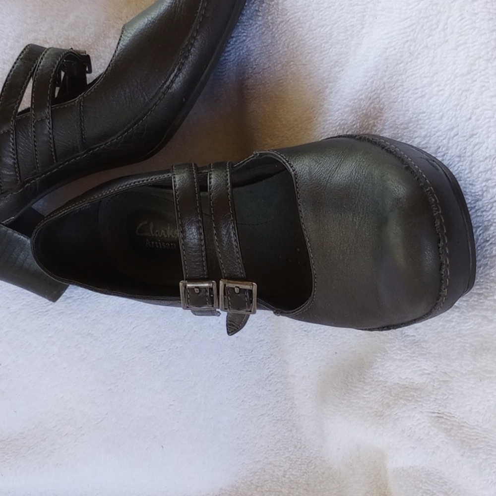 Clarks Artisan Double Strap Mary Jane Heels - Picture 3 of 10